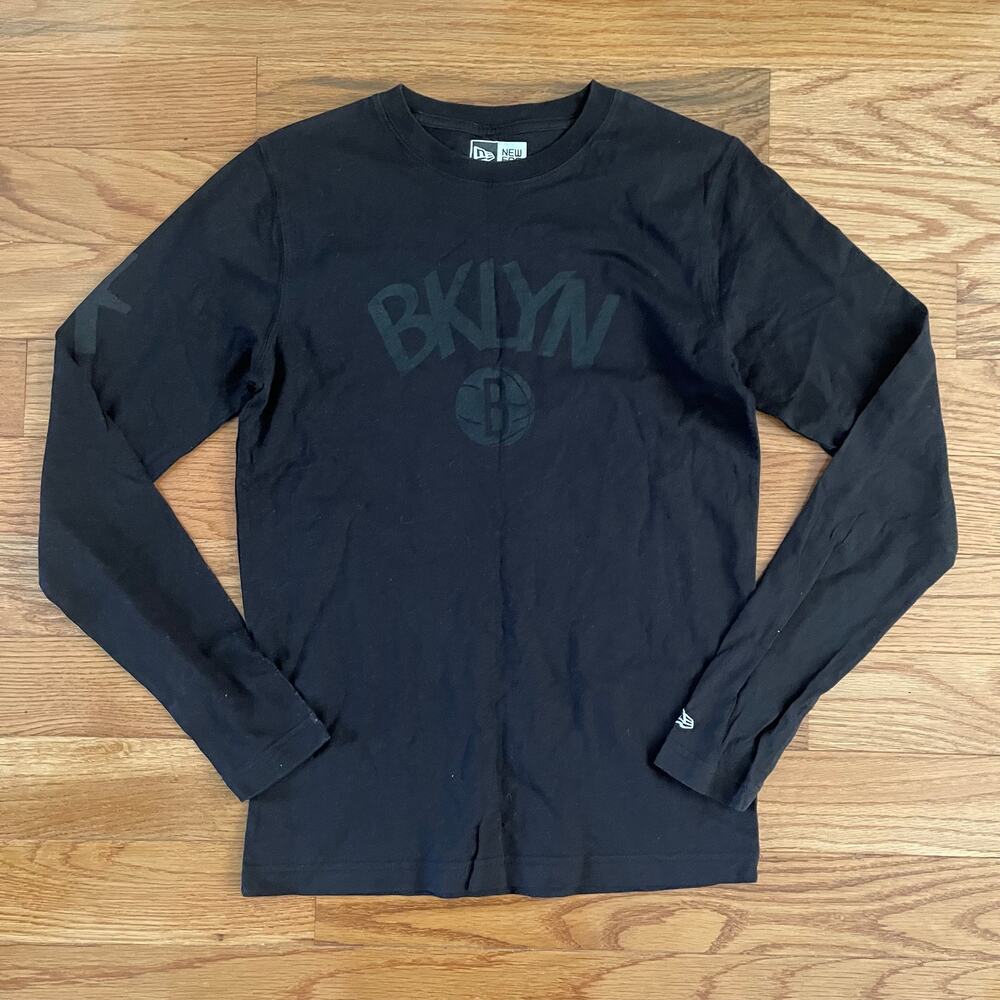 New Era Brooklyn Nets Shirt Womens S Black Long Sleeve BKLYN Graphic Tee
